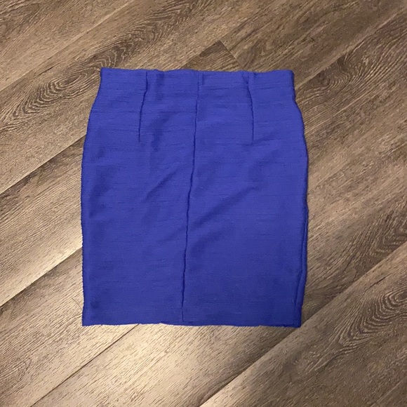 Dynamite XS Skirt - Picture 4 of 4